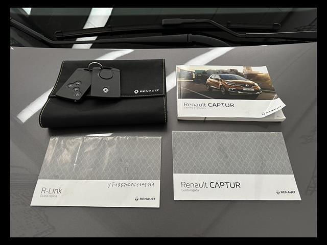 RENAULT Captur 00012359_VO38023184