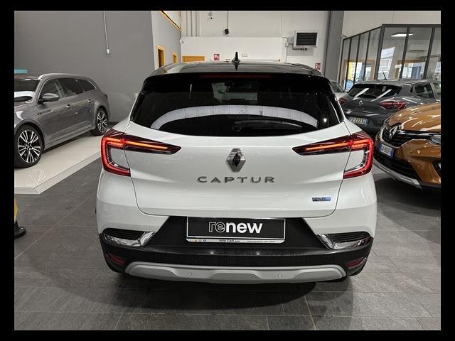 RENAULT Captur 00080606_VO38023184