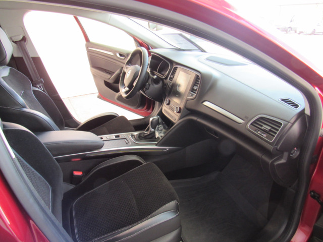 Exterior MEGANE  ROSU