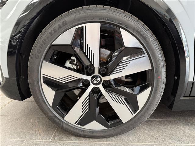 RENAULT Megane 00085236_VO38023184