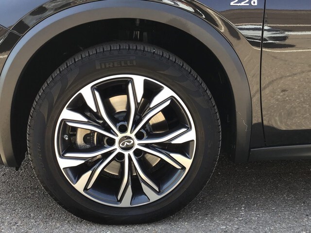Inside QX30 Diesel  Black Obsidian