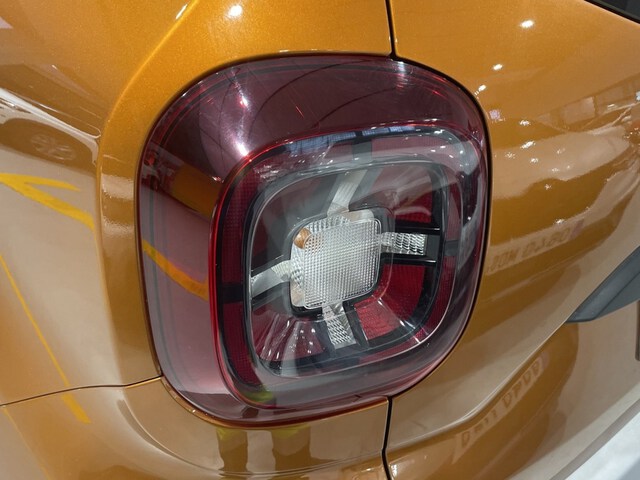 Inside Duster Diesel  Naranja Atacama