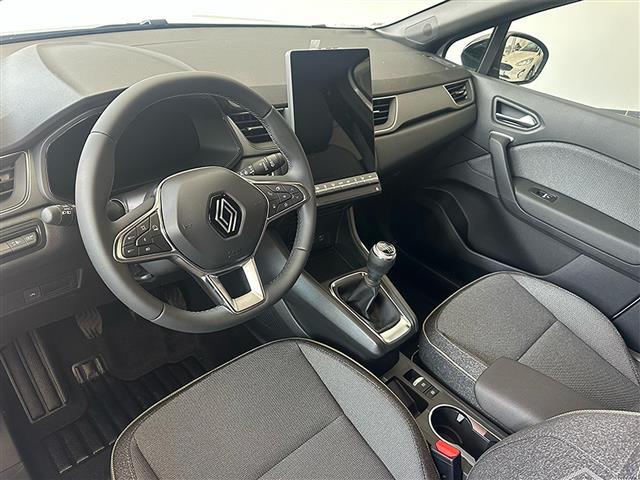 RENAULT Captur 00052997_VO38013437