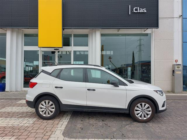 SEAT Arona 2017 05478579_VO38013080