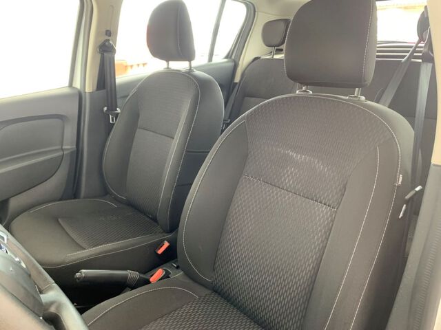 Exterior SANDERO  ALB