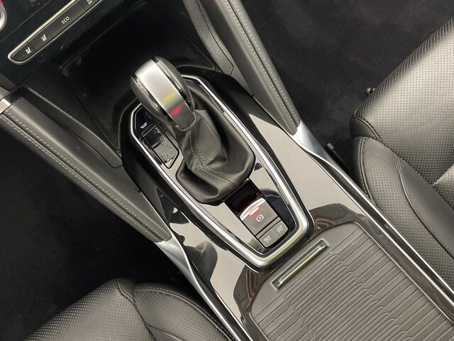Inside Koleos Diesel  Gris Tornado