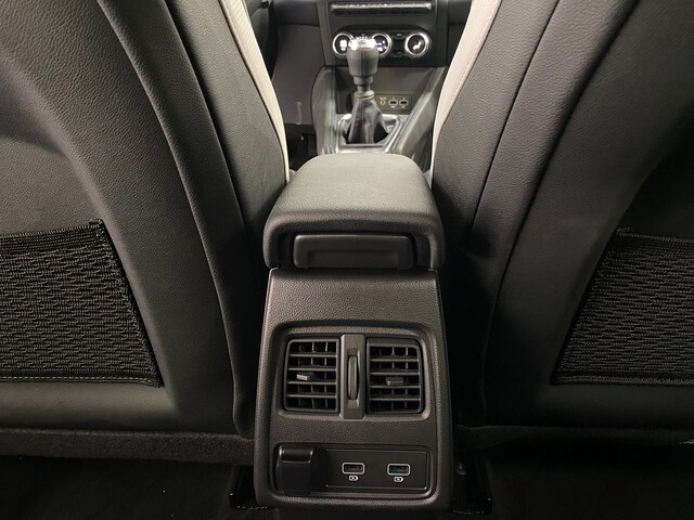 Inside Captur  Azul Rayo con techo 