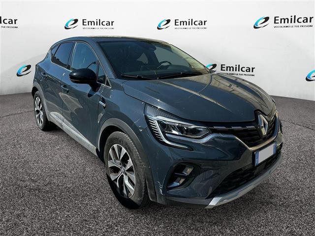 RENAULT Captur 01226317_VO38013129