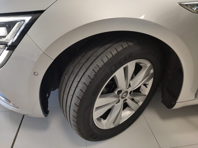Outside Talisman Sport Tourer Diesel  GRIS