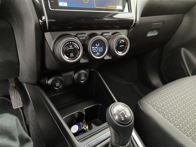 SUZUKI Swift VI 2017 00973119_VO38023732