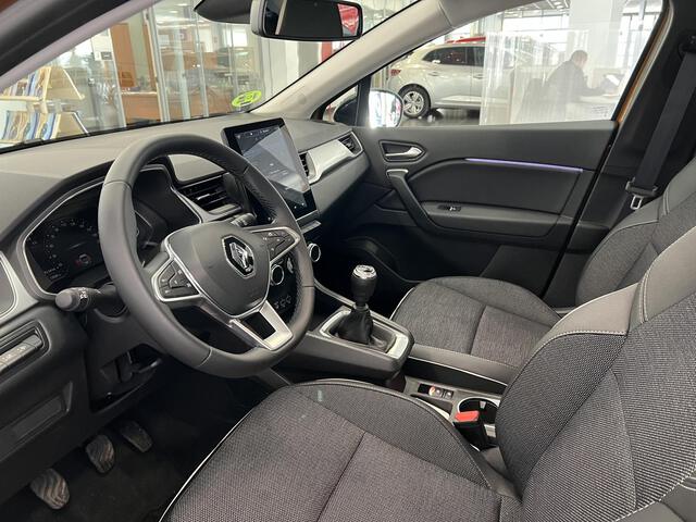 Inside Captur  Naranja Atakama con 
