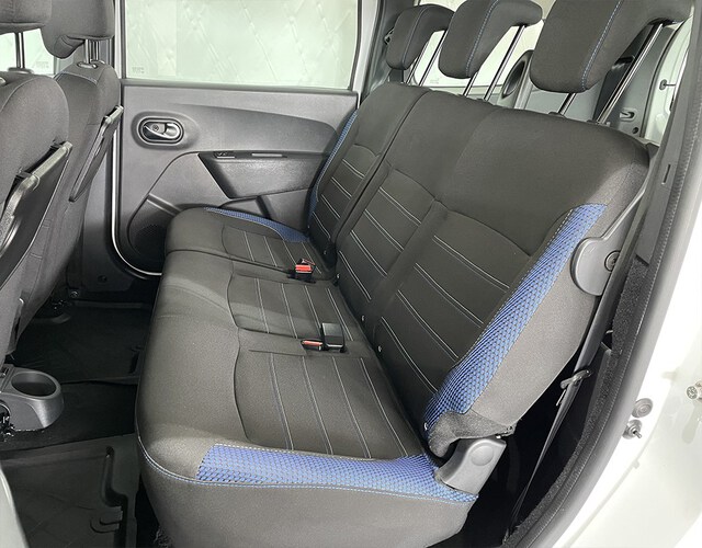 Inside Lodgy Diesel  BLANCO