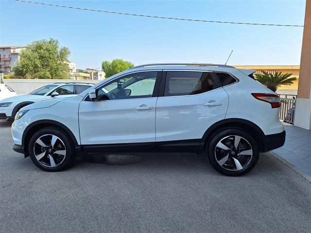 NISSAN Qashqai 00805939_VO38013074