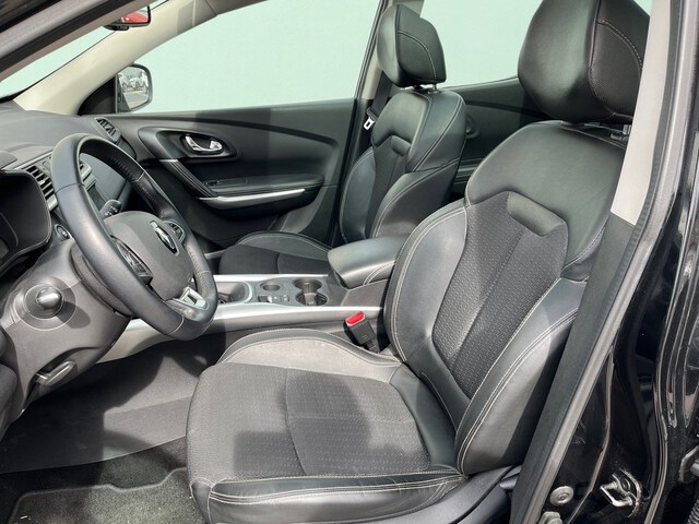 Inside Kadjar  GRIS