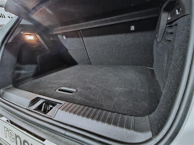 RENAULT Captur 00014600_VO38013022