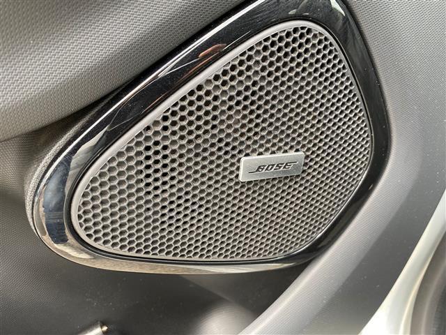 RENAULT ZOE 02640188_VO38043366