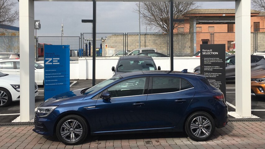 Outside Mégane Diesel  Azul Cosmos