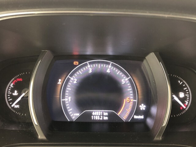 Inside Mégane Sport Tourer  Gris Titanium