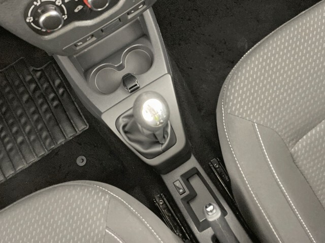 Inside Lodgy Diesel  Gris Higland