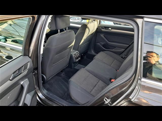 VOLKSWAGEN Passat VIII 2015 Variant 00023921_VO38013404