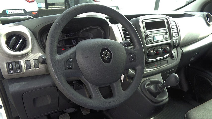 Inside Trafic Combi Diesel  BLANCO