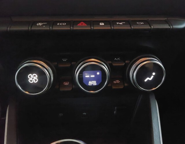 Inside Duster Diesel  Gris Higland