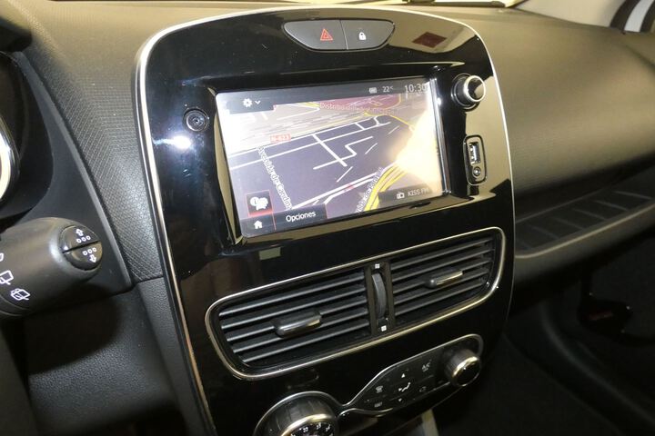 Inside Clio  Blanco