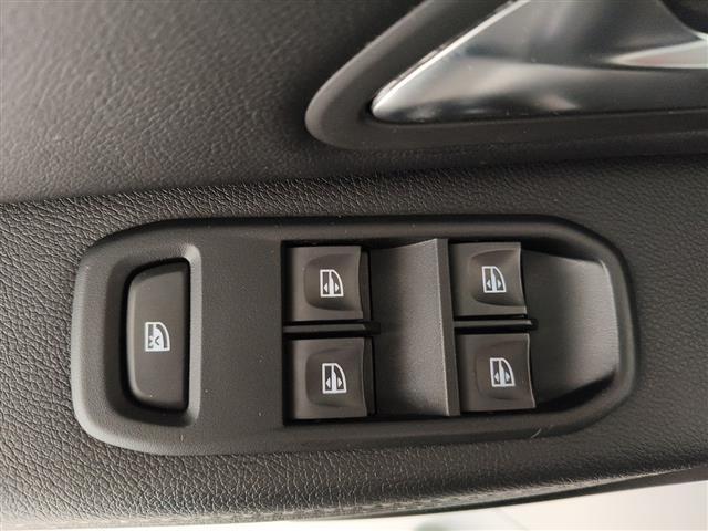 DACIA Duster 00189292_VO38023507