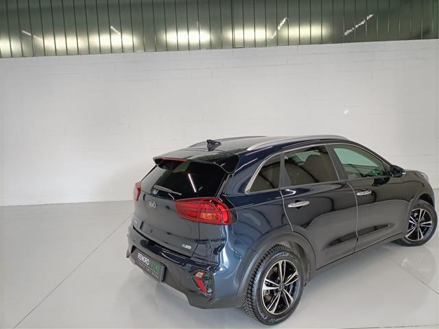 Esterni Niro I 2017 Metallizzata Blu