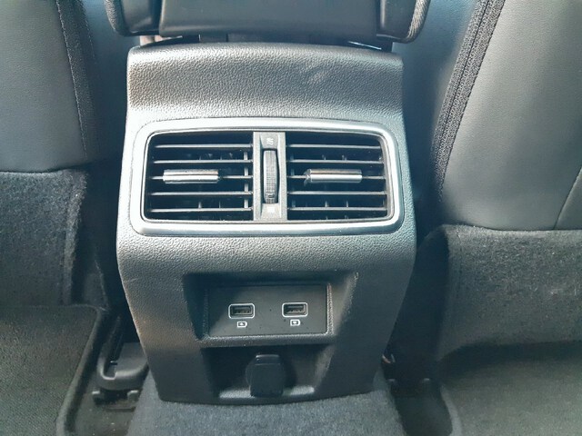 Inside Mégane Híbrido Enchúfable  Gris Titanium