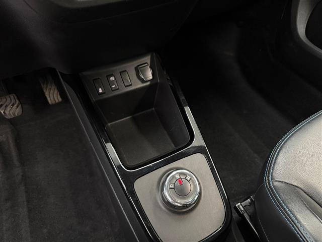 DACIA Spring 00016160_VO38023184