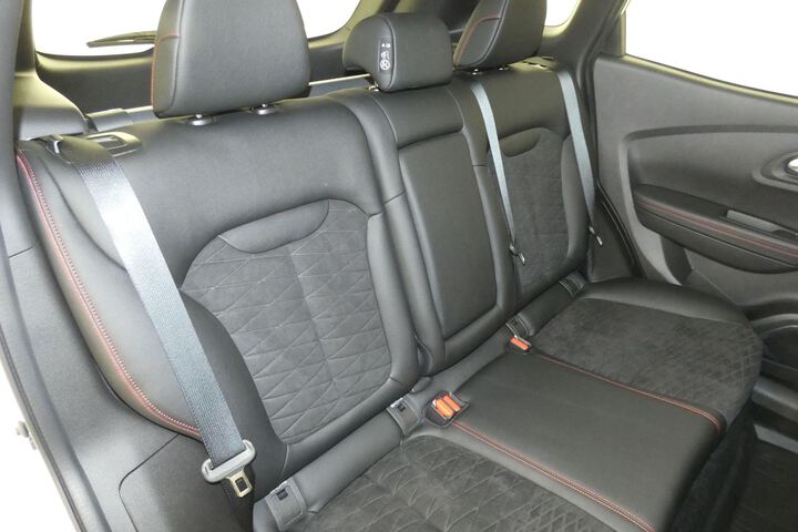 Inside Kadjar Diesel  Blanco Glaciar