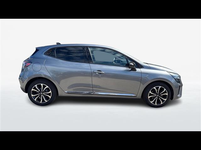 RENAULT Clio 00917950_VO38013074