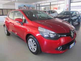 RENAULT Clio 00011539_VO38043670