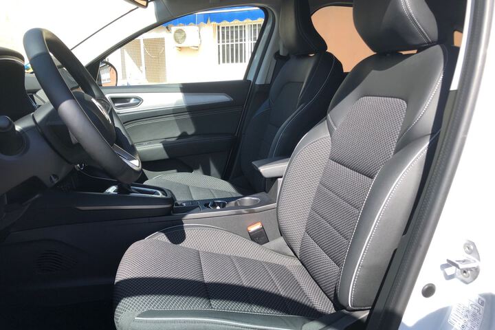 Inside Kadjar Diesel  Blanco