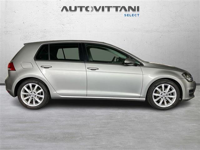 VOLKSWAGEN Golf 00985098_VO38023207