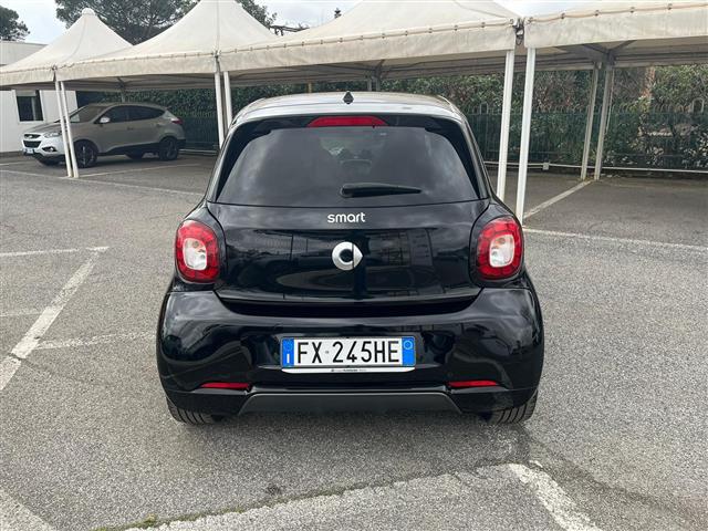 SMART Forfour 02640419_VO38043366