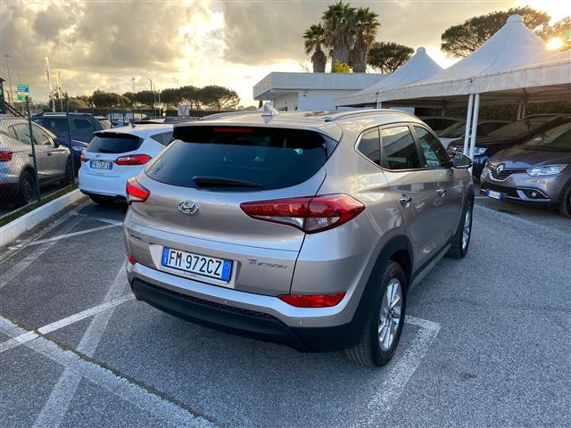 HYUNDAI Tucson 02641070_VO38043366