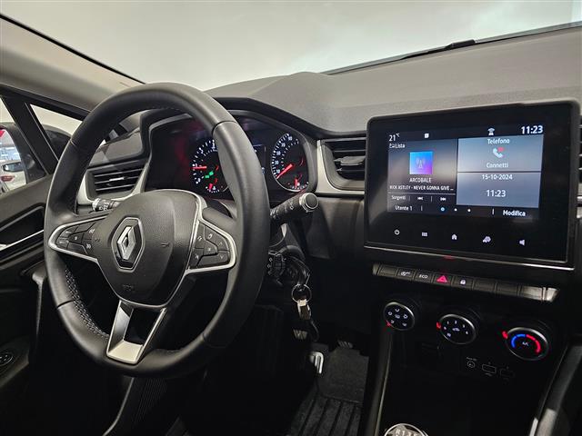 RENAULT Captur 02416116_VO38013170