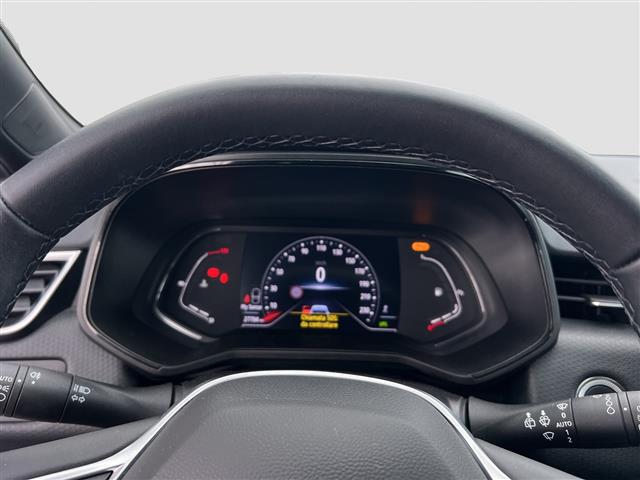 RENAULT Clio 05258018_VO38013034