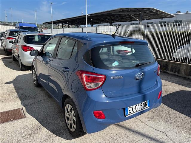 HYUNDAI i10 00513640_VO38013563