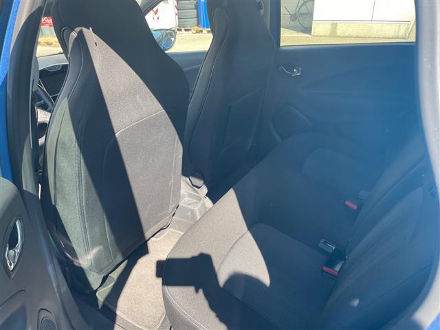 RENAULT ZOE 04819805_VO38013042