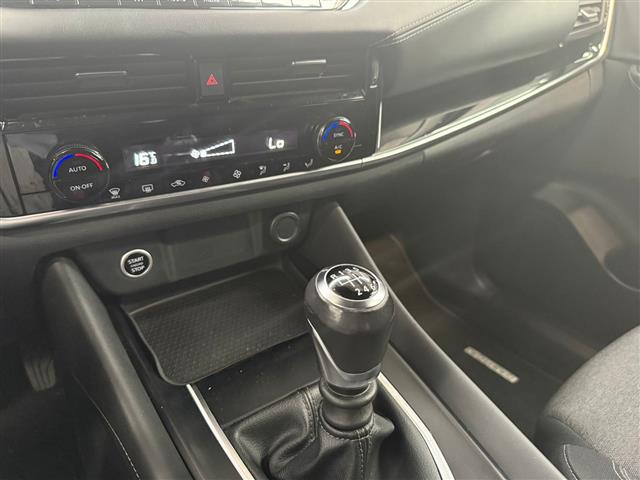 NISSAN Qashqai 00016139_VO38023184