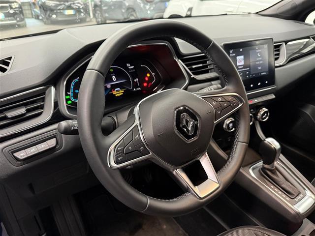 RENAULT Captur 00015741_VO38023184