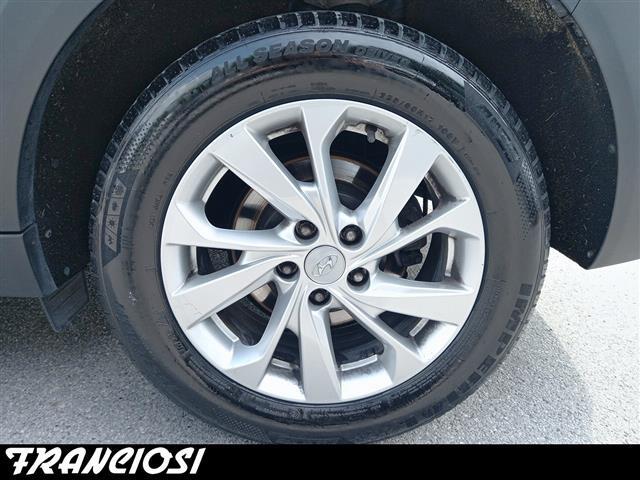 HYUNDAI Tucson II 2018 00023501_VO38013018