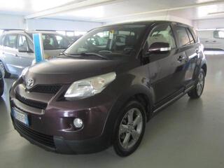 TOYOTA Urban Cruiser 00011607_VO38043670