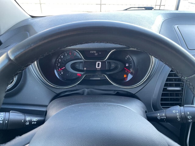 Inside Captur  Negro Brillante/Tech