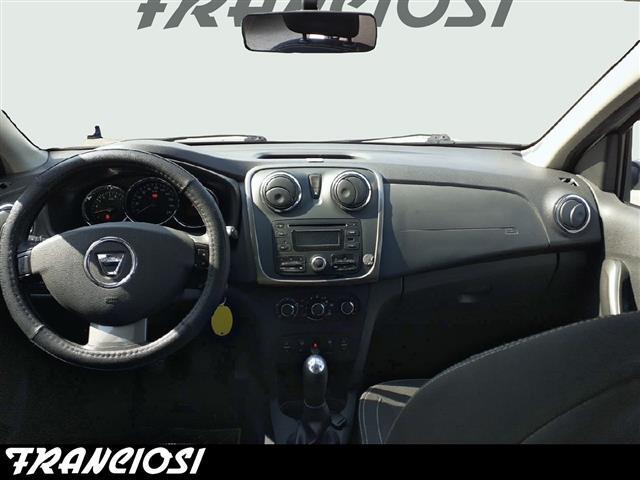 DACIA Sandero 00023004_VO38013018