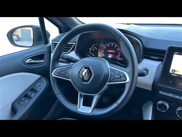 RENAULT Clio 00894551_VO38013074