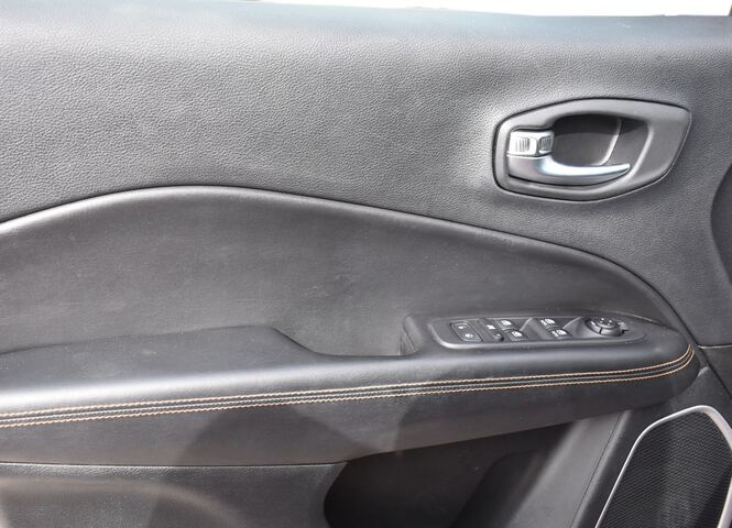 Inside Compass  Gris Metal